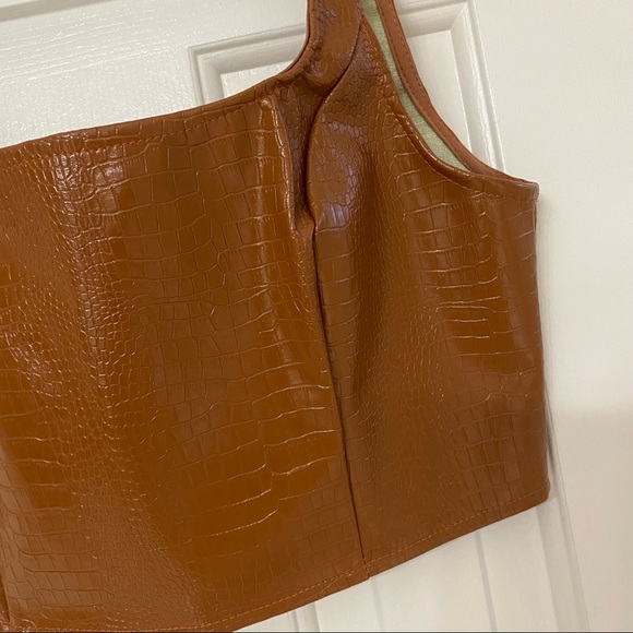 CIDER • Brown Faux Leather Crocodile Crop Zippered Tank Top - Picture 3 of 5
